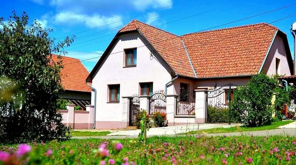 Rózsalugas Vendégház