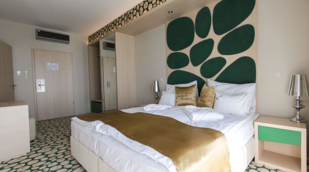 Hotel Aurum Family****