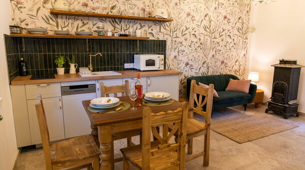 Eger Cottages