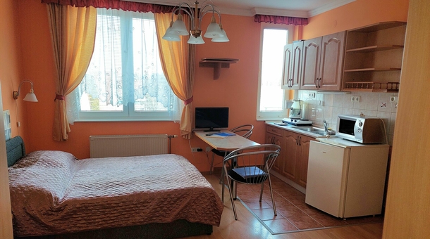 Azúr és Smaragd Apartmanház