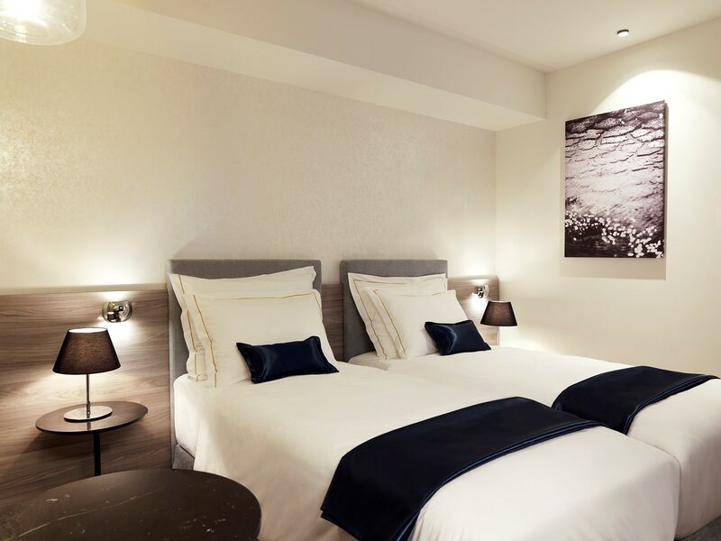 Hotel Slovenija*****-  Kétágyas parkra néző szoba