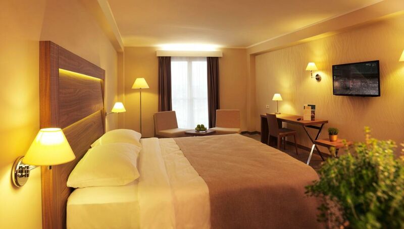 Wellness Hotel Apollo**** - Kétágyas parkra néző szoba
