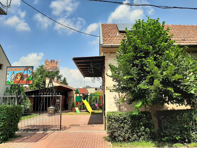 Meseház Apartman