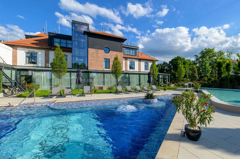 Bordűr Wellness Hotel**** Superior & Szőnyegmúzeum - Békésszentandrás