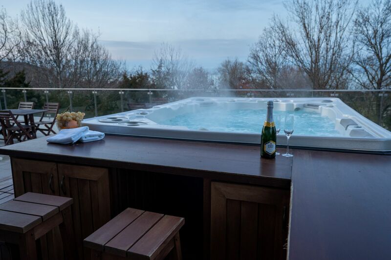 Jacuzzi