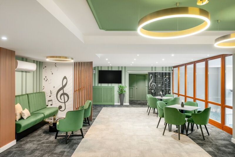 Lobby bár