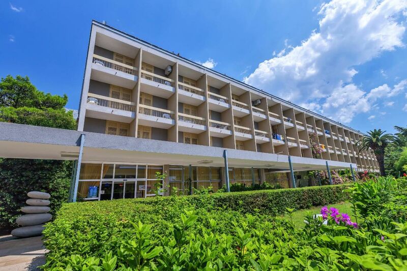 Hotel Alem**