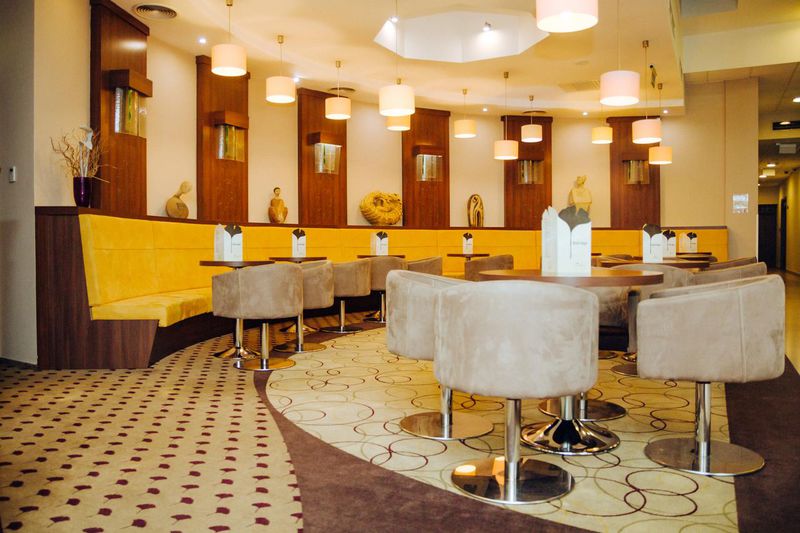 Lobby bár