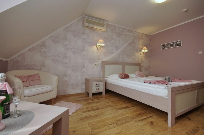 Tetőtéri comfort szoba