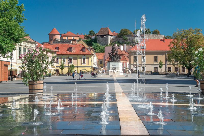 Dobó tér