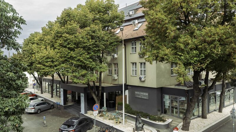 Hotel Unicornis***