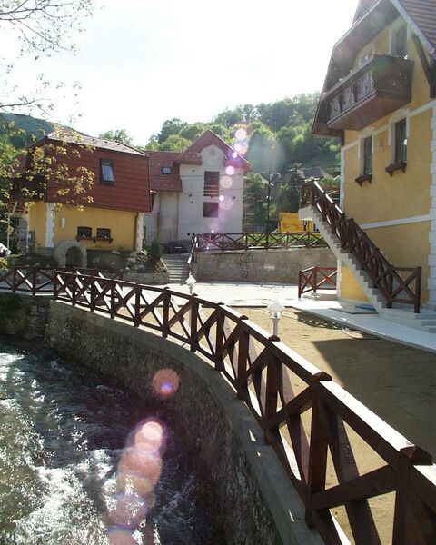 Hotel Szeleta***