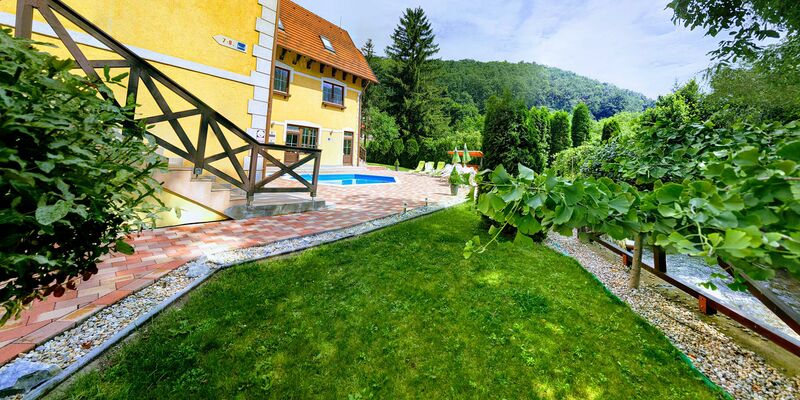 Hotel Szeleta***