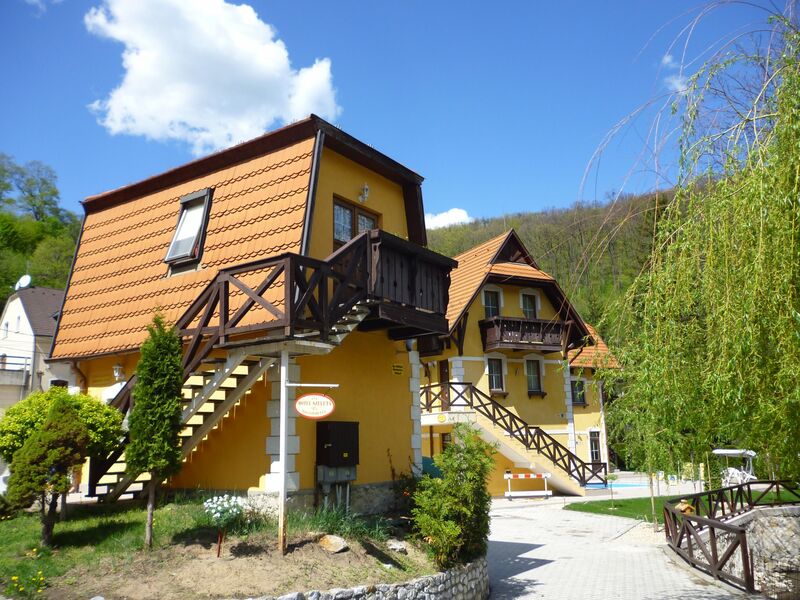 Hotel Szeleta***
