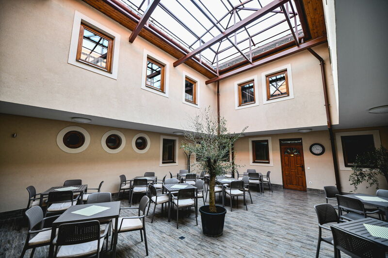 Végvári Hotel***