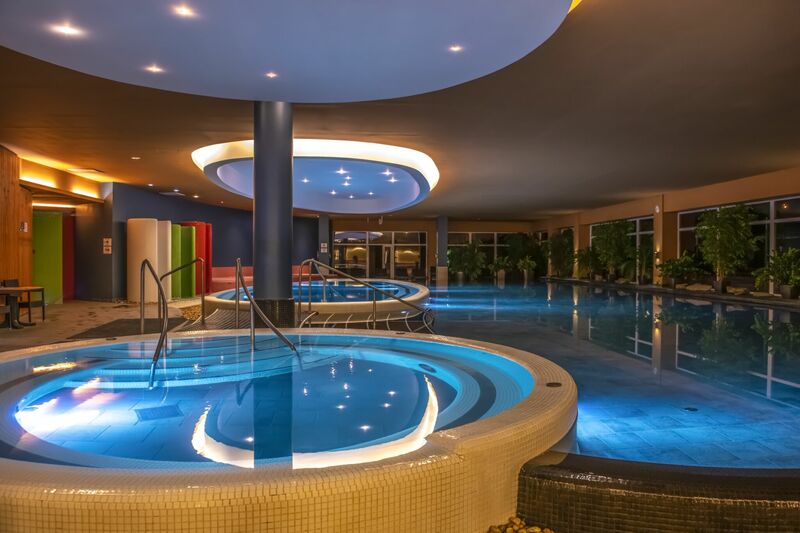 Napfényfürdő Aquapolis Szeged - Forrás Spa és Bár