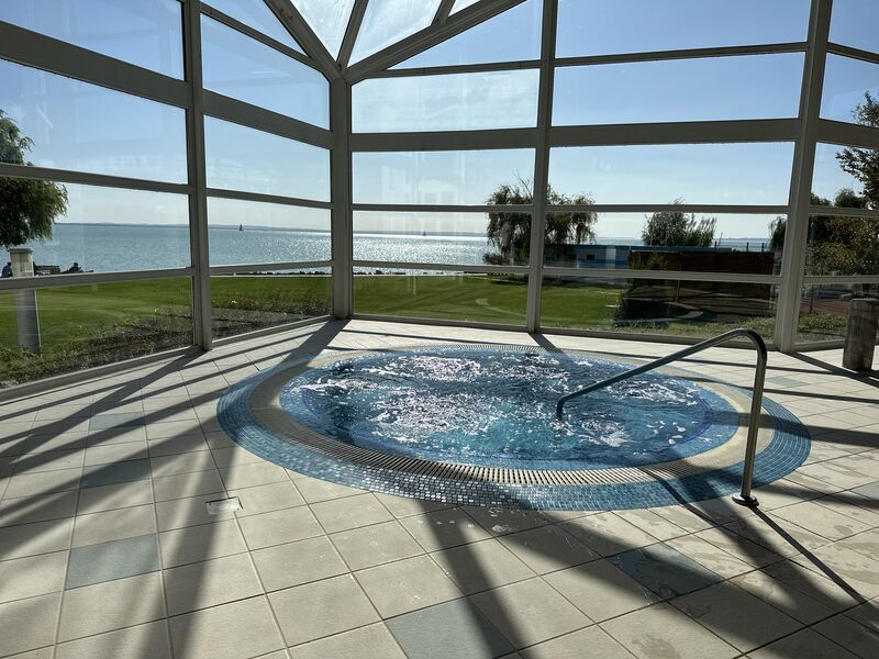 Jacuzzi