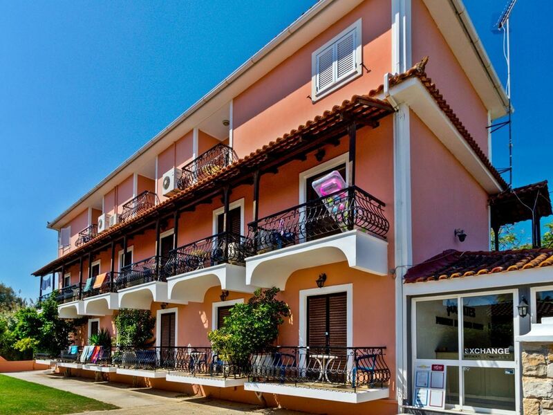 Socrates Apartmanház