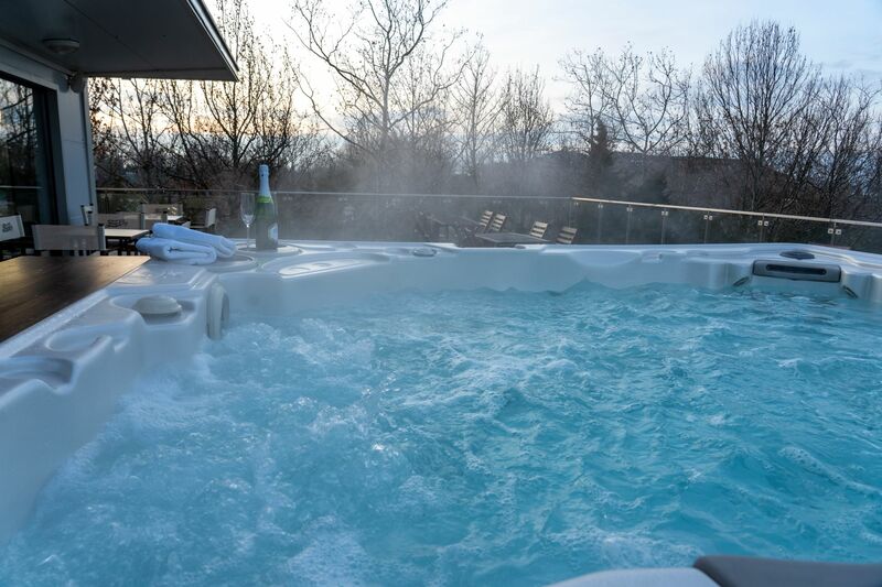 Jacuzzi