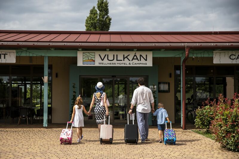 Vulkán Wellness Hotel & Camping