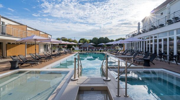 CE Plaza Hotel****