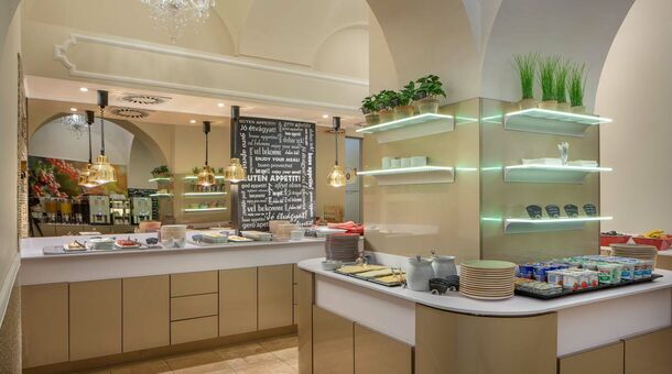 Kristály Imperial Hotel****
