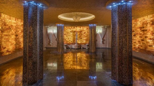 Kristály Imperial Hotel****