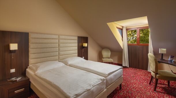 Kristály Imperial Hotel****