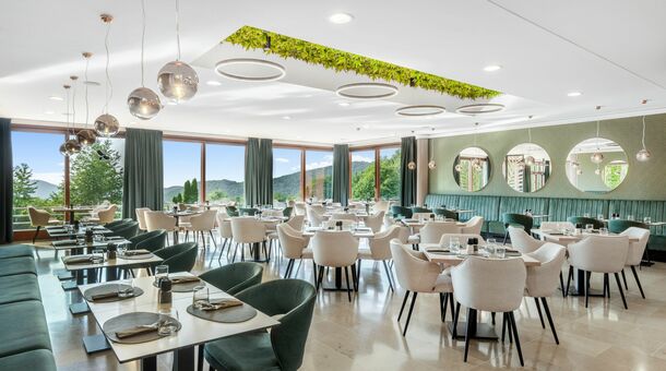 Hotel Narád****