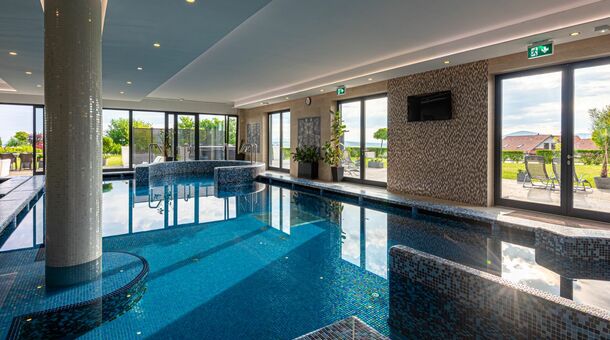Castellum Hotel Hollókő****