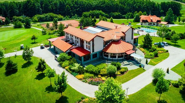 Szarvaskút Bakony Resort +16