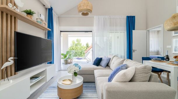 Lake Spirit Boutique Apartments