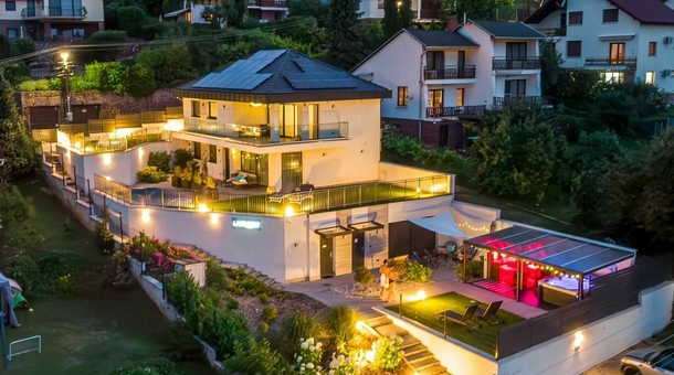 Lake Spirit Boutique Apartments