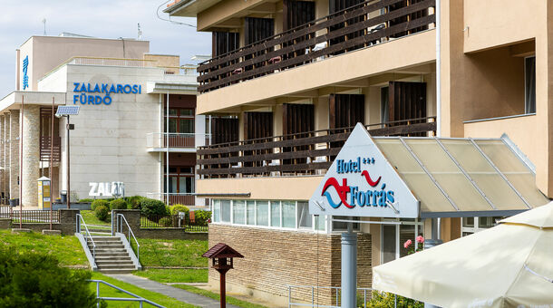 Hotel Forrás***