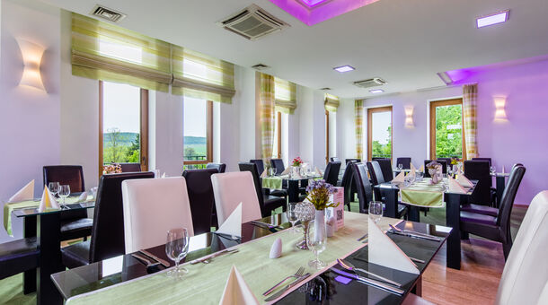 Hotel Vécsecity****