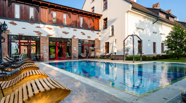 Hotel Vécsecity****