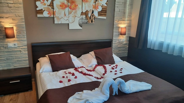 Kék Laguna Apartmanok