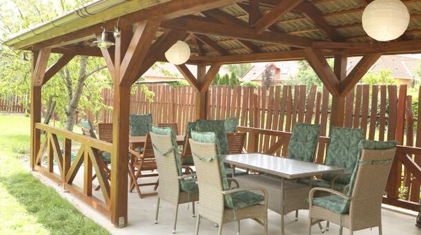 Hunyadi Panzió és Apartman