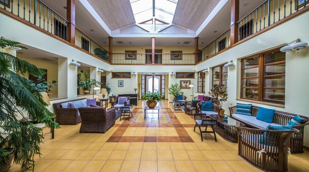 Szarvaskút Bakony Resort +16