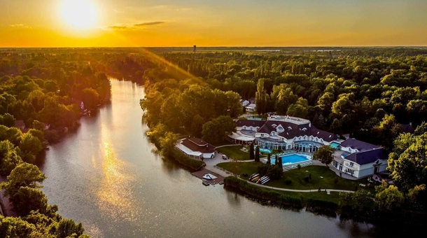 Liget Wellness és Konferencia Hotel****