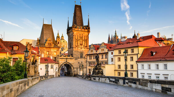 Családi lazítás a száztornyú Prágában!