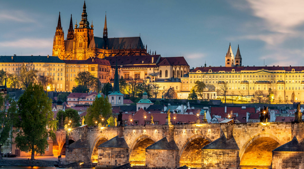 Családi lazítás a száztornyú Prágában!
