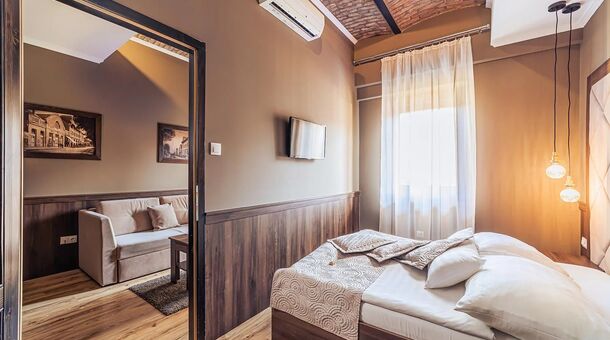 Komló Hotel Gyula****