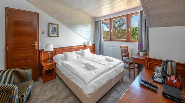 Szarvaskút Bakony Resort +16