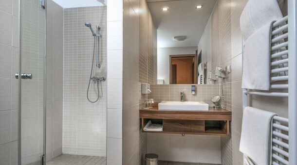 Royal Club Hotel****