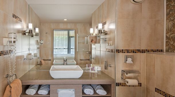 Hotel Azúr***** Prémium