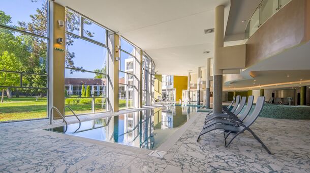 Hotel Azúr***** Prémium