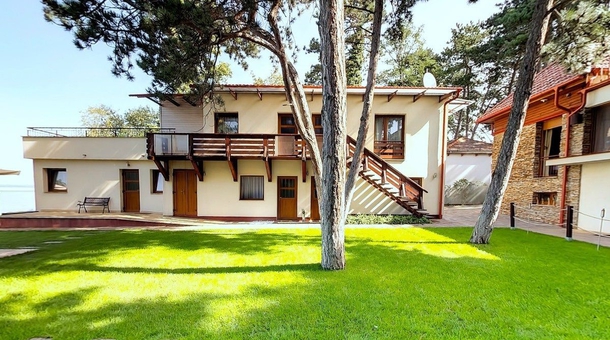 Royal Mediterran****