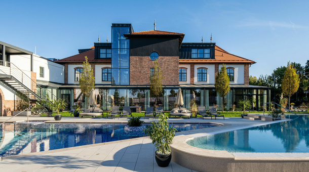 Bordűr Wellness Hotel**** Superior & Szőnyegmúzeum