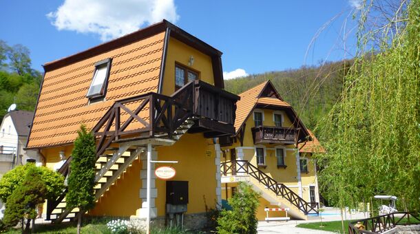 Hotel Szeleta***